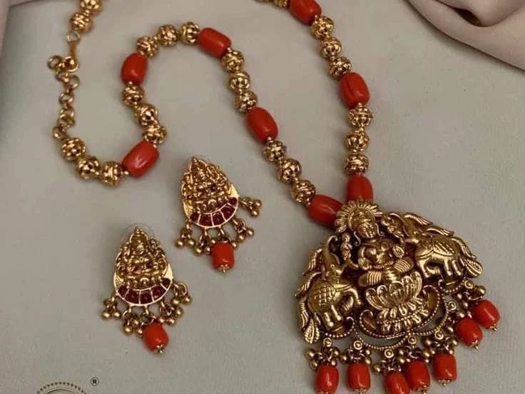 Coral Locket