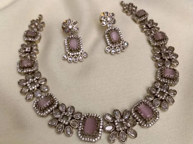 Necklace Set